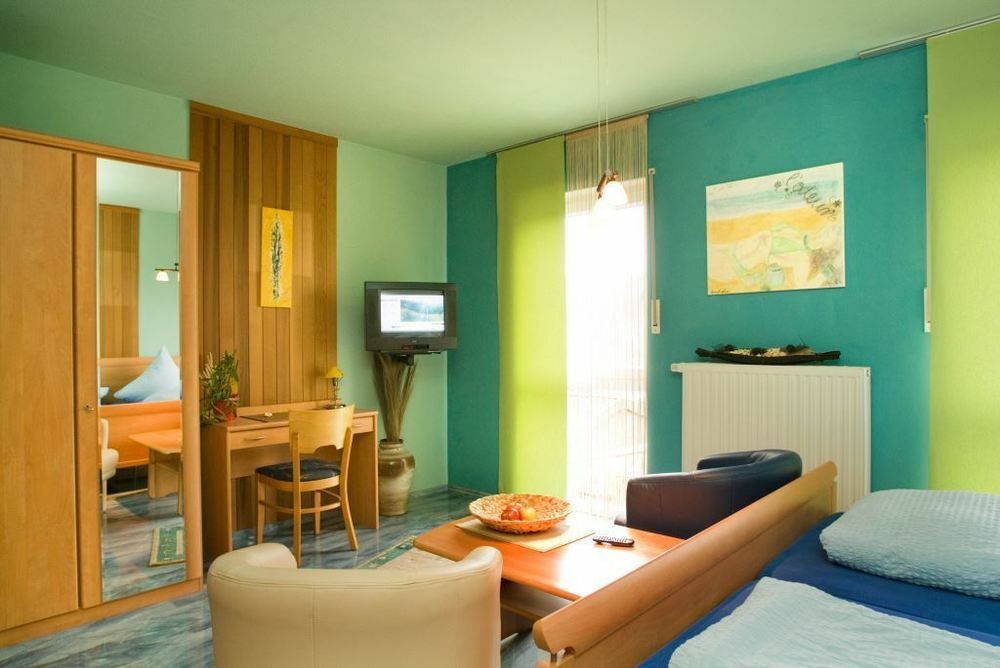 Hotel-Bistro-Europa Merchweiler Kültér fotó