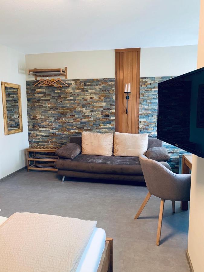 Hotel-Bistro-Europa Merchweiler Kültér fotó
